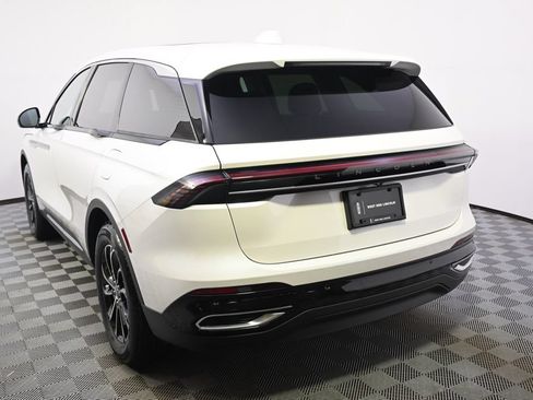 New 2026 Lincoln Nautilus Premier w/ Equipment Group 102A AWD/4WD image 4