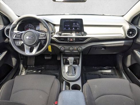Used 2020 Kia Forte LXS FWD image 16