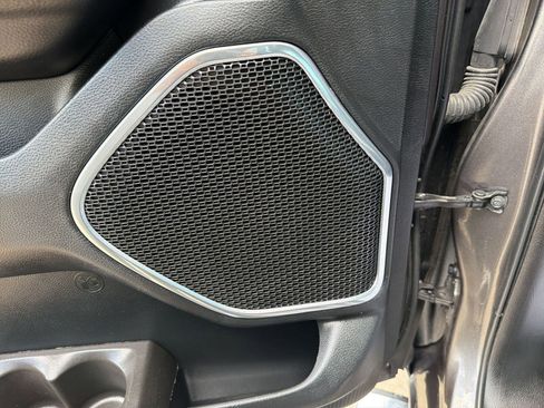 Used 2021 RAM 1500 Laramie AWD/4WD image 21