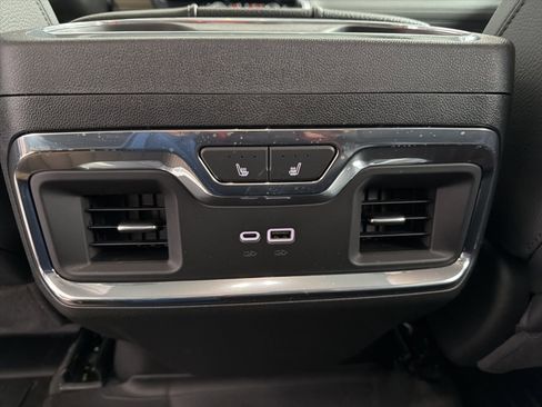 Used 2026 GMC Sierra 1500 Denali image 14