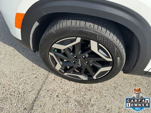 Used 2025 Kia Seltos SX w/ SX Sunroof Package image 23
