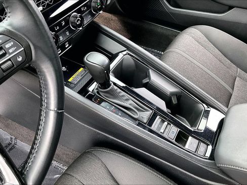 Used 2025 Honda Accord Sport image 15