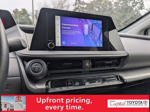 Used 2024 Toyota Prius LE image 20