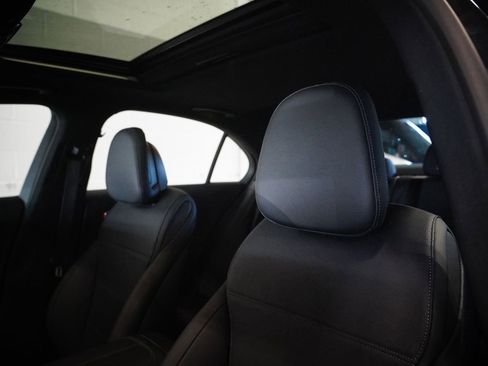 Used 2025 Mercedes-Benz C 300 4MATIC Sedan image 13