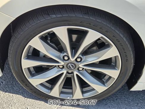 Used 2023 Nissan Maxima Platinum w/ Sport Mat Group FWD image 16