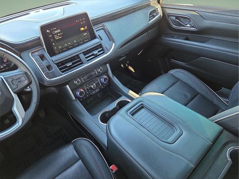 Used 2023 GMC Yukon SLT image 14