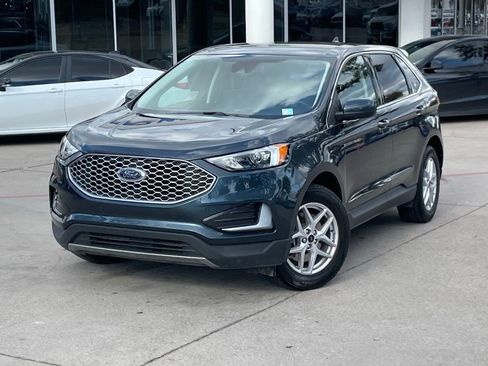 Used 2024 Ford Edge SEL image 9