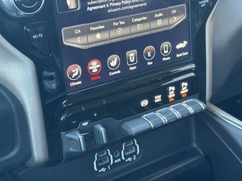 Used 2021 RAM 3500 Laramie image 21