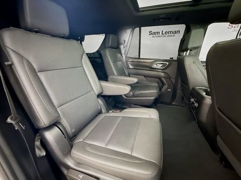 Used 2024 Chevrolet Tahoe Z71 w/ Luxury Package AWD/4WD image 31