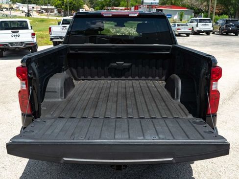 Used 2023 Chevrolet Silverado 1500 LT w/ Protection Package RWD image 9