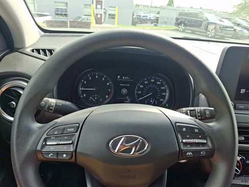 Certified 2023 Hyundai Kona SEL AWD/4WD image 19
