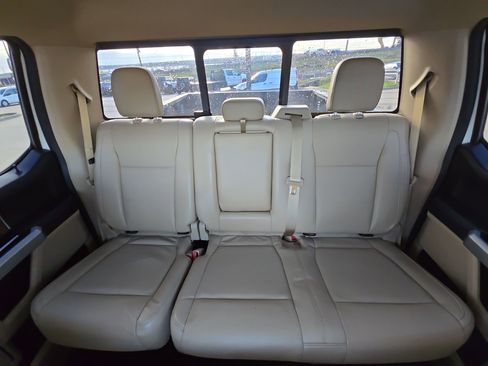 Used 2015 Ford F150 Lariat image 21