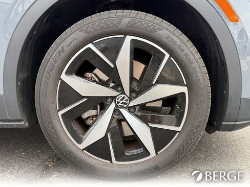 Used 2023 Volkswagen ID.4 Pro S AWD/4WD image 11