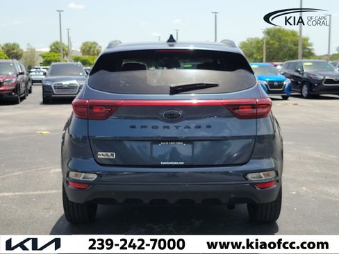 Certified 2022 Kia Sportage Nightfall Edition FWD image 5