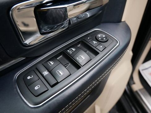 Used 2018 RAM 3500 Laramie Longhorn image 19