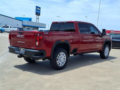 Used 2021 GMC Sierra 2500 SLE w/ SLE Value Package; AWD/4WD image 5