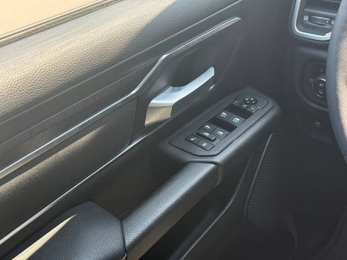Used 2025 RAM 1500 Big Horn AWD/4WD image 8