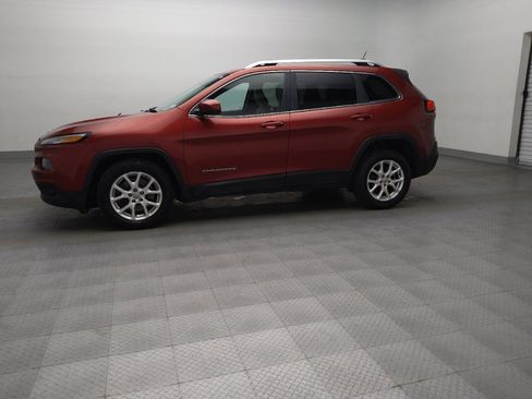 Used 2015 Jeep Cherokee Latitude FWD image 2
