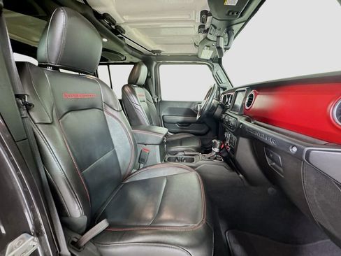 Used 2023 Jeep Wrangler Unlimited Rubicon w/ Cold Weather Group image 25