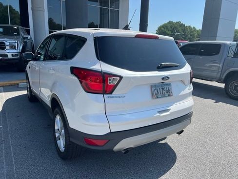 Used 2019 Ford Escape SE FWD image 5