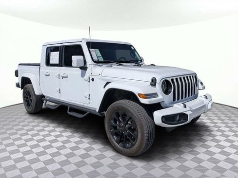 Used 2022 Jeep Gladiator Overland AWD/4WD image 2