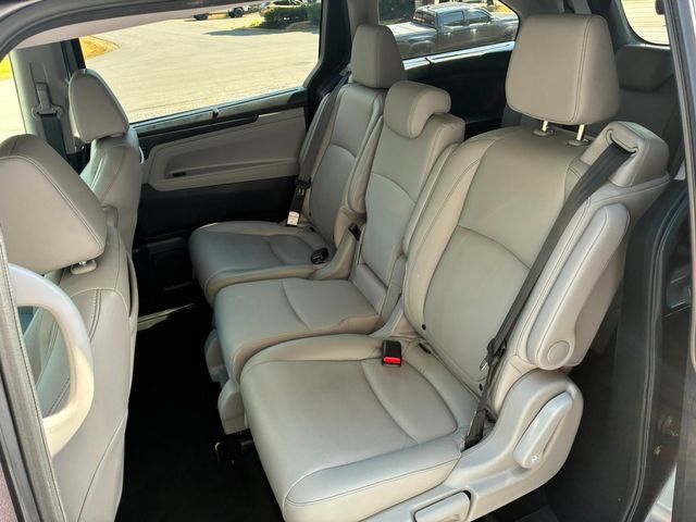 Used 2022 Honda Odyssey Touring image 19
