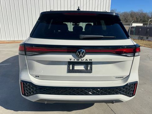 New 2026 Volkswagen Tiguan SE R-Line image 14
