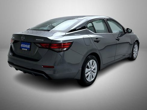 Certified 2025 Nissan Sentra S image 5