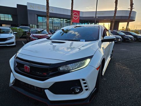 Used 2018 Honda Civic Type R image 1
