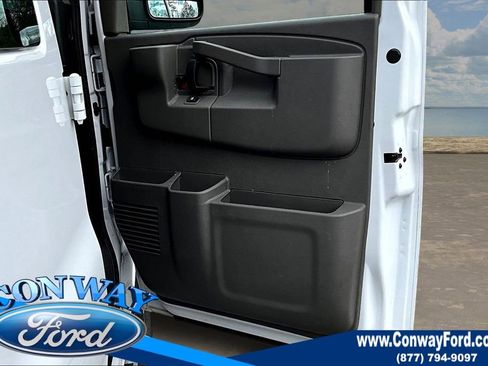 Used 2024 GMC Savana 2500 w/ Driver Convenience Package image 26