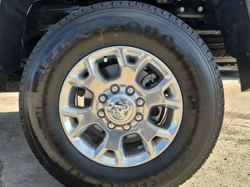 Used 2024 RAM 2500 Laramie image 10