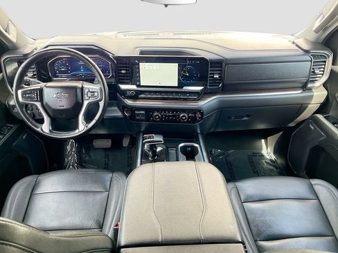 Used 2024 Chevrolet Silverado 1500 LT Trail Boss w/ Convenience Package II AWD/4WD image 24