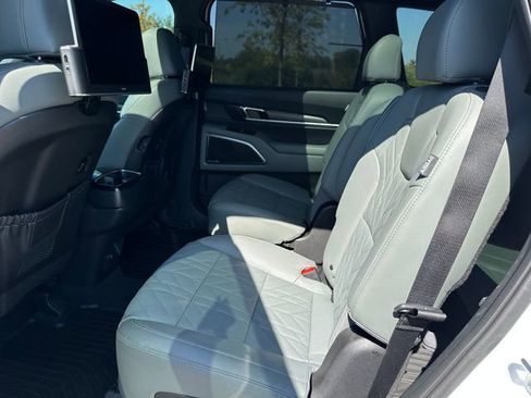 Used 2023 Kia Telluride SX X-Pro image 18