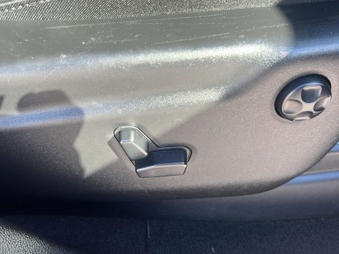 Used 2024 Dodge Durango GT image 22