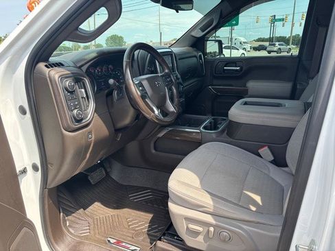 Used 2021 Chevrolet Silverado 1500 RST AWD/4WD image 10
