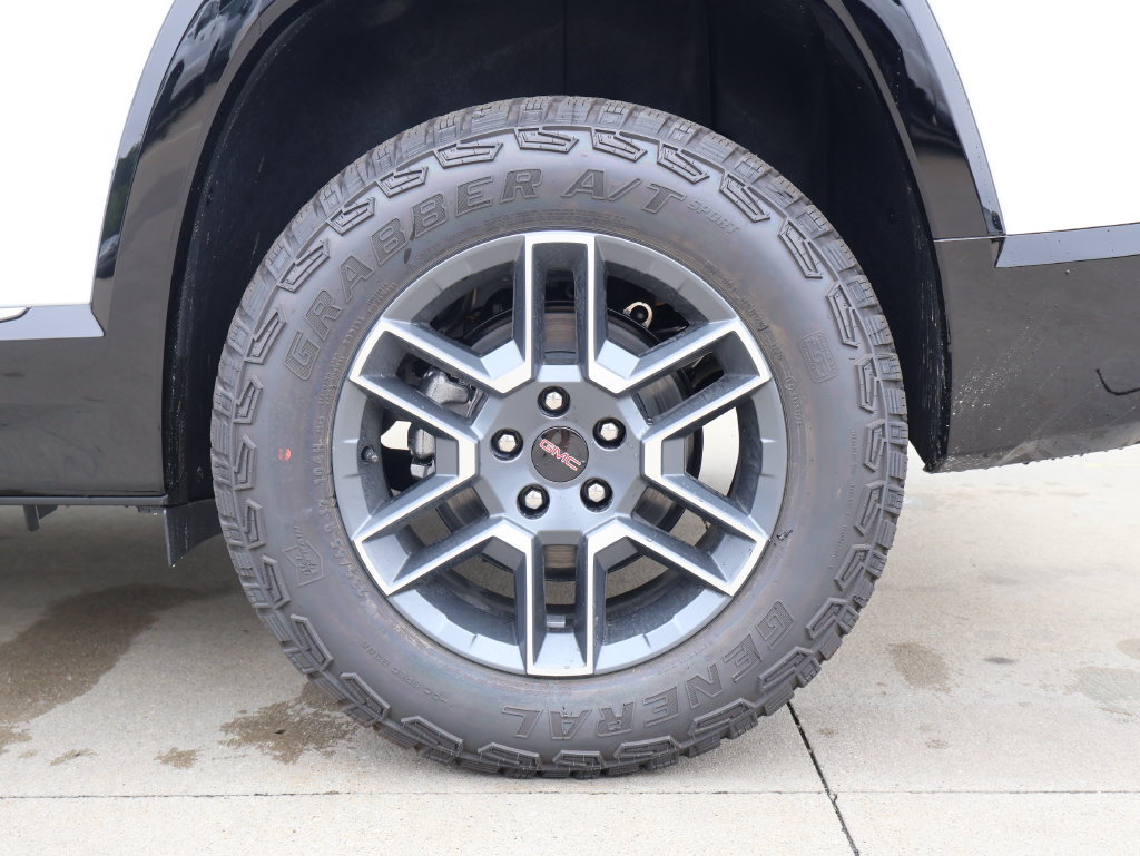 New 2027 GMC Terrain AT4 w/ Convenience Package III AWD/4WD image 40