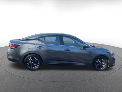 Used 2025 Nissan Sentra SV FWD image 16