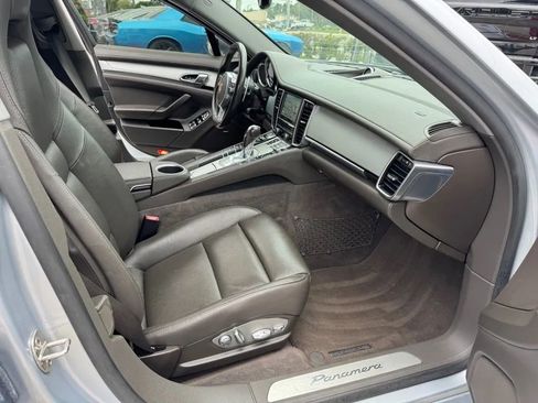 Used 2015 Porsche Panamera w/ Premium Package image 14