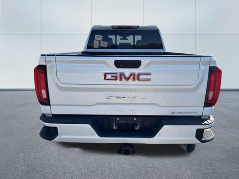 Used 2022 GMC Sierra 2500 Denali AWD/4WD image 3