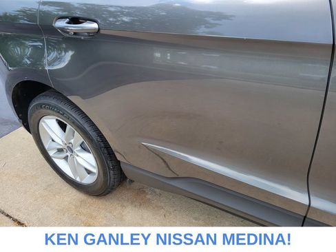 Used 2015 Ford Edge SEL AWD/4WD image 14