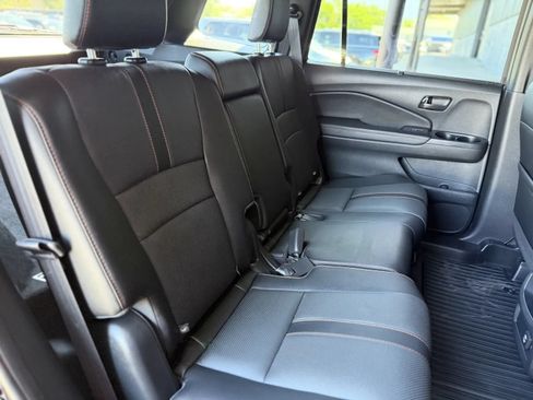 Used 2022 Honda Passport TrailSport image 17
