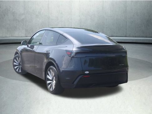Used 2026 Tesla Model Y Long Range AWD/4WD image 29