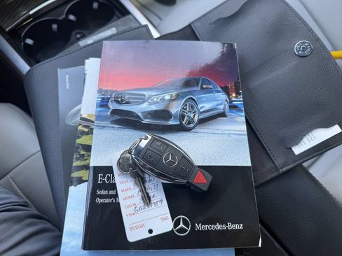 Used 2016 Mercedes-Benz E 350 Sedan image 42