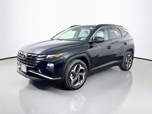 Used 2023 Hyundai Tucson SEL w/ Convenience Package image 2
