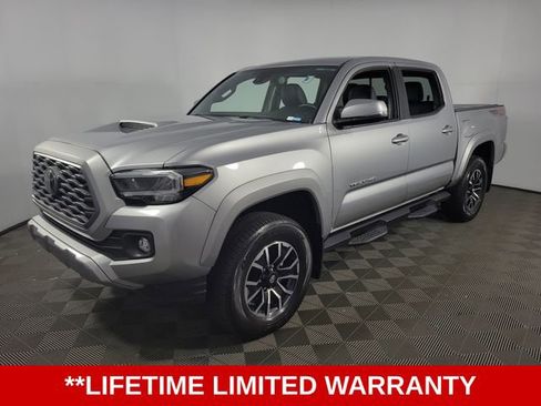 Used 2021 Toyota Tacoma TRD Sport image 3