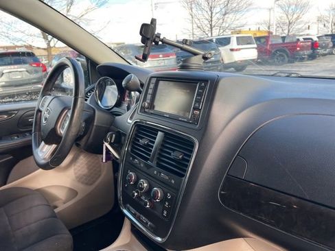 Used 2013 Dodge Grand Caravan SXT w/ Rear Park Assist Pkg image 32