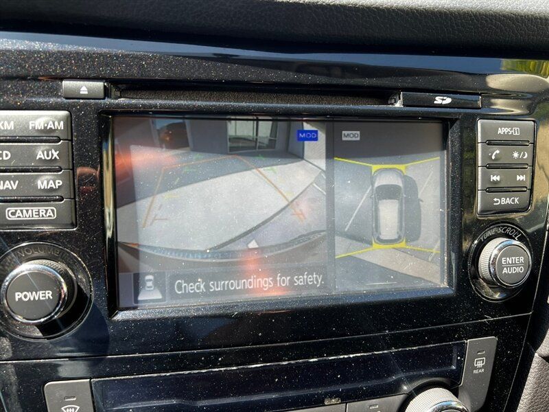 Used 2017 Nissan Rogue SV AWD/4WD image 31