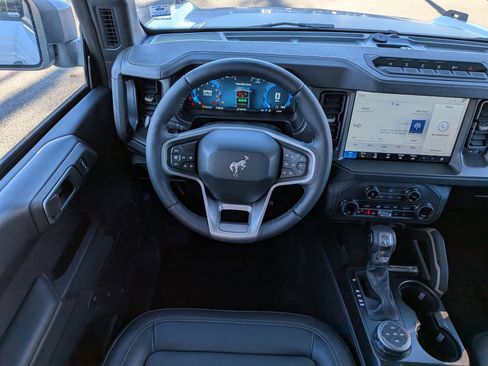 New 2025 Ford Bronco Badlands image 15