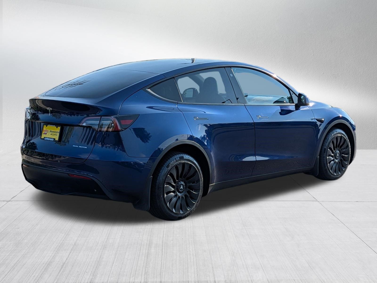 Used 2023 Tesla Model Y Long Range AWD/4WD image 7