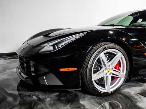Used 2014 Ferrari F12 Berlinetta Coupe 2D image 17